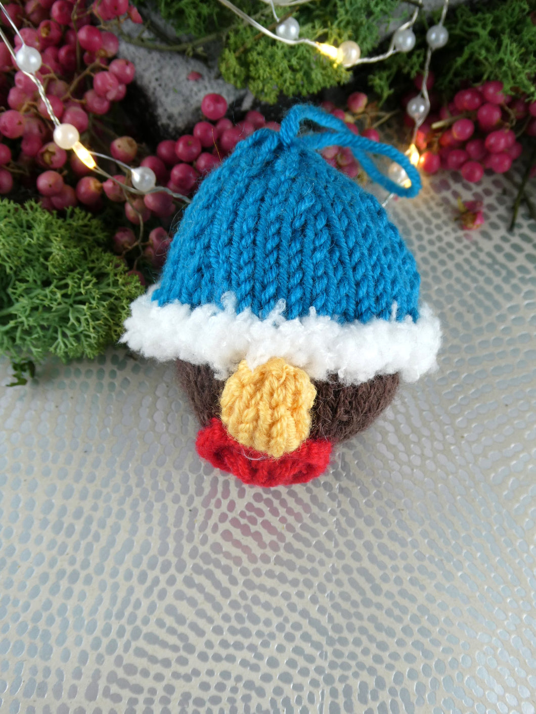 Knitted Robin Christmas tree decoration