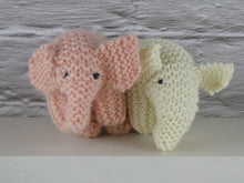 Load image into Gallery viewer, Knitted Pink elephant